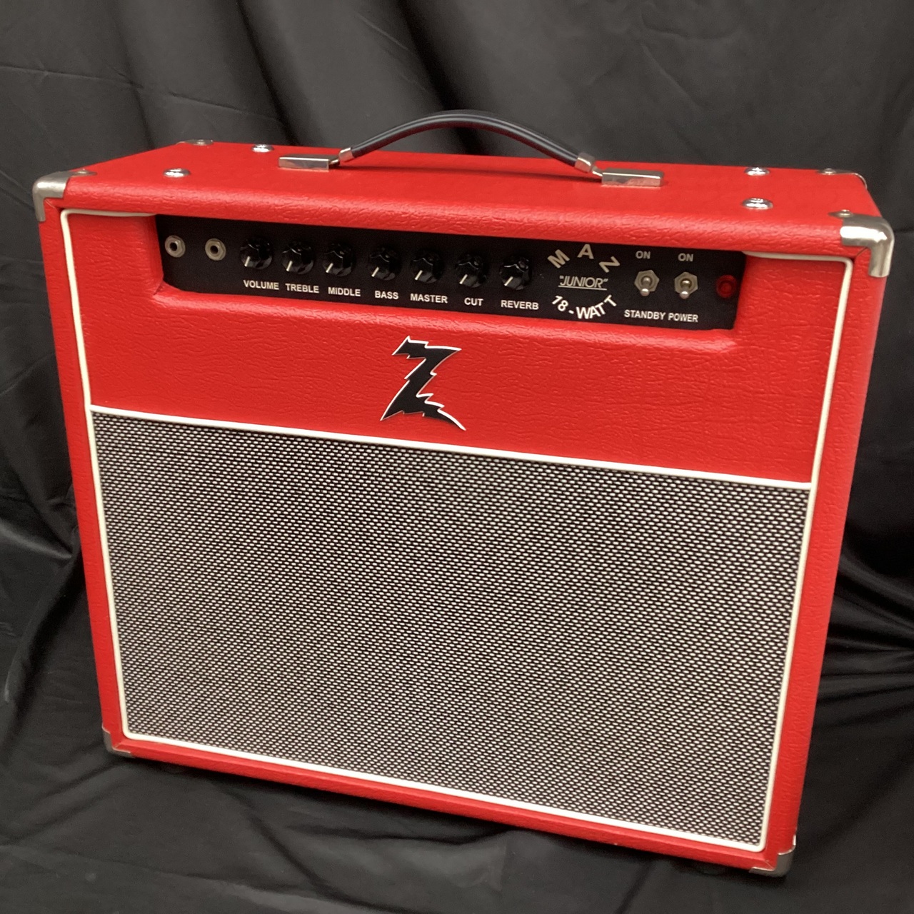 真空管アンプ 2つのコンデンサー付き 真空管アンプ 2つのコンデンサー付き