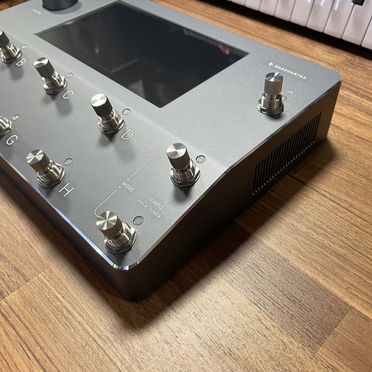 neural dsp quad cortex boss klon strymon vemuram eventide  1円スタート(ESP)｜売買されたオークション情報、yahooの商品情報をアーカイブ公開 - オークファン 楽器、器材