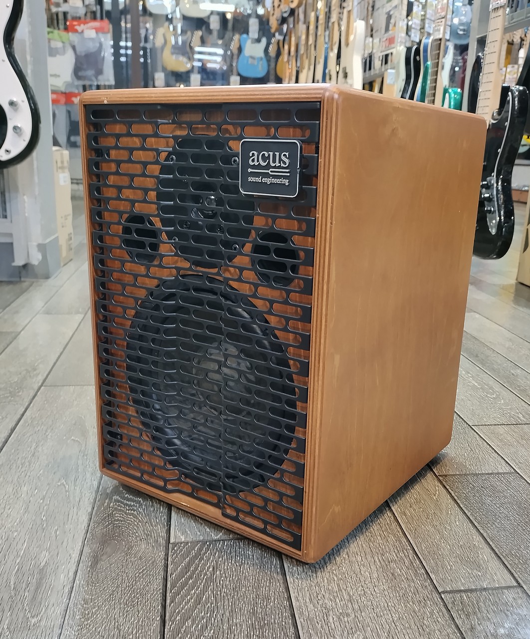 ACUS Oneforstrings 8（中古）【楽器検索デジマート】