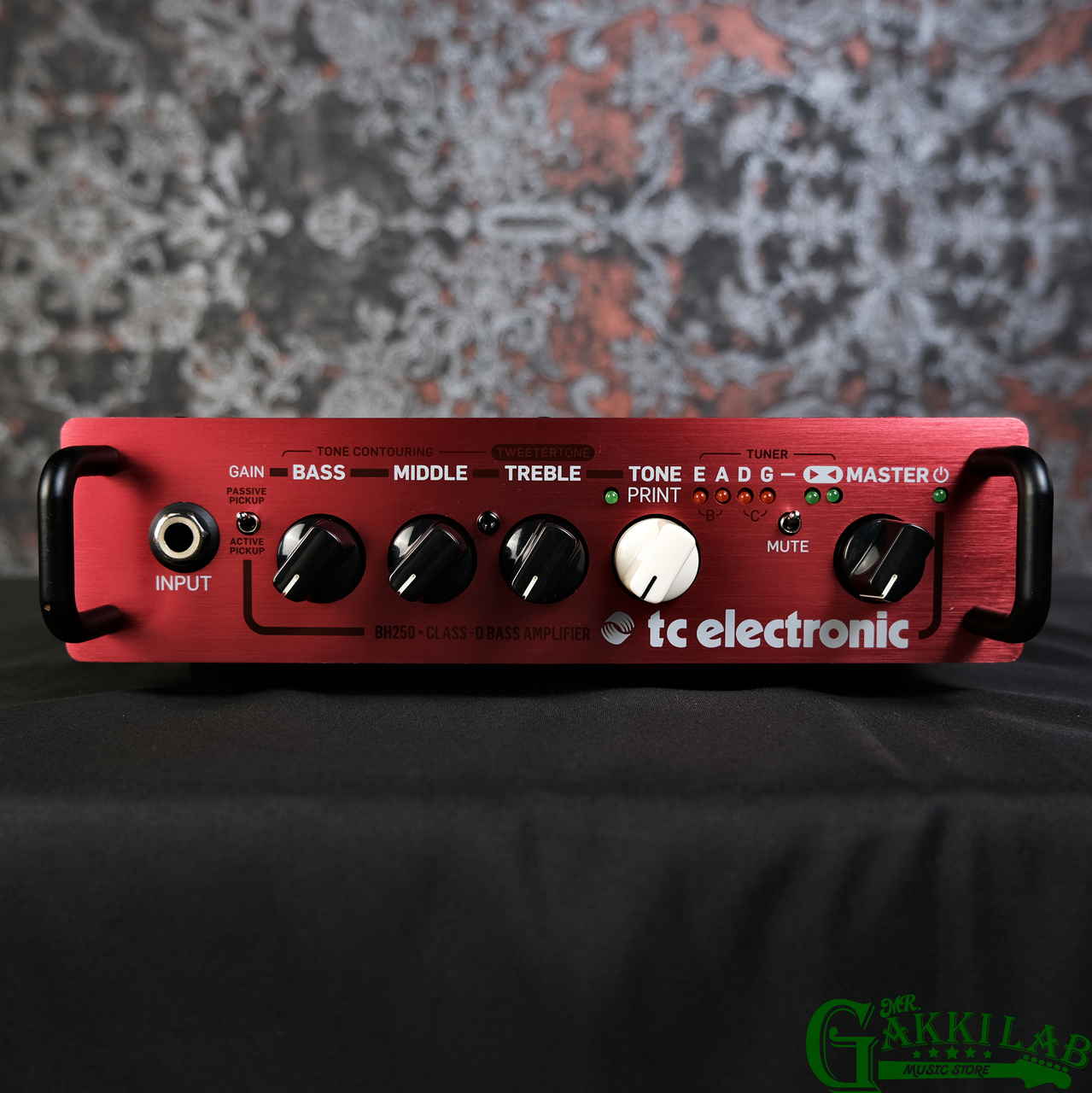 tc electronic BH250 ベースアンプヘッド 【お客様ご委託品