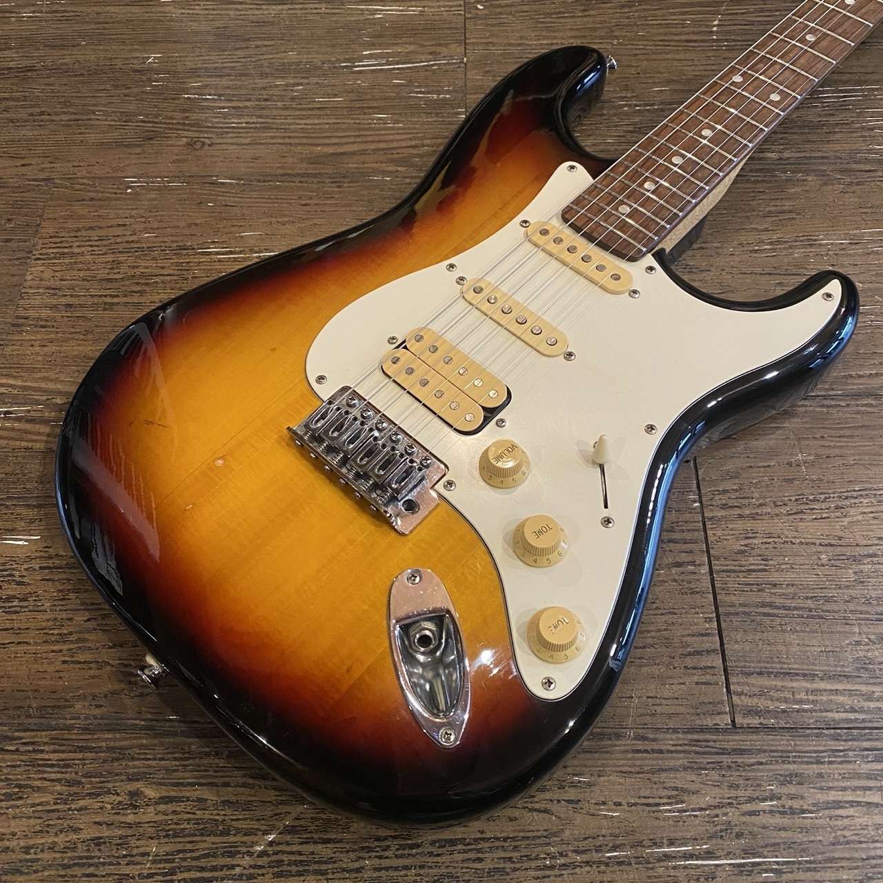 FERNANDES LE-1Z 2005年 S-S-Hタイプ FERNANDES LE-1Z SSHストラトタイプ FERNANDES LE-1Z 2005年