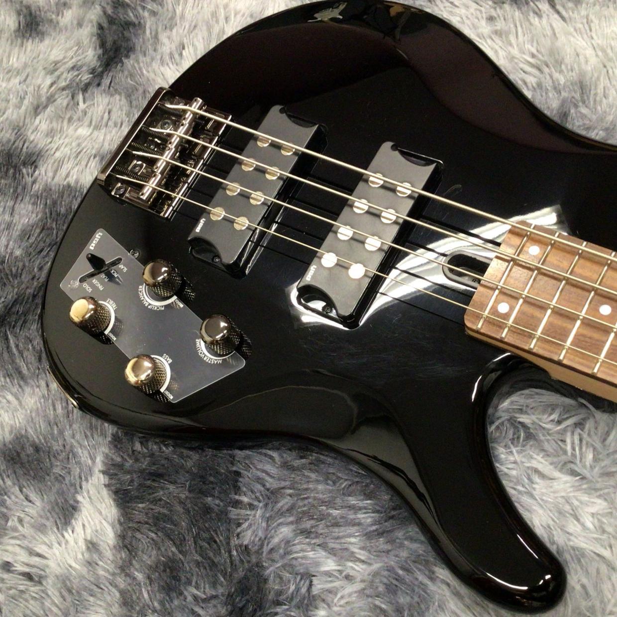 YAMAHA TRBX304 / ブラック(BL)（新品/送料無料）【楽器検索デジマート】