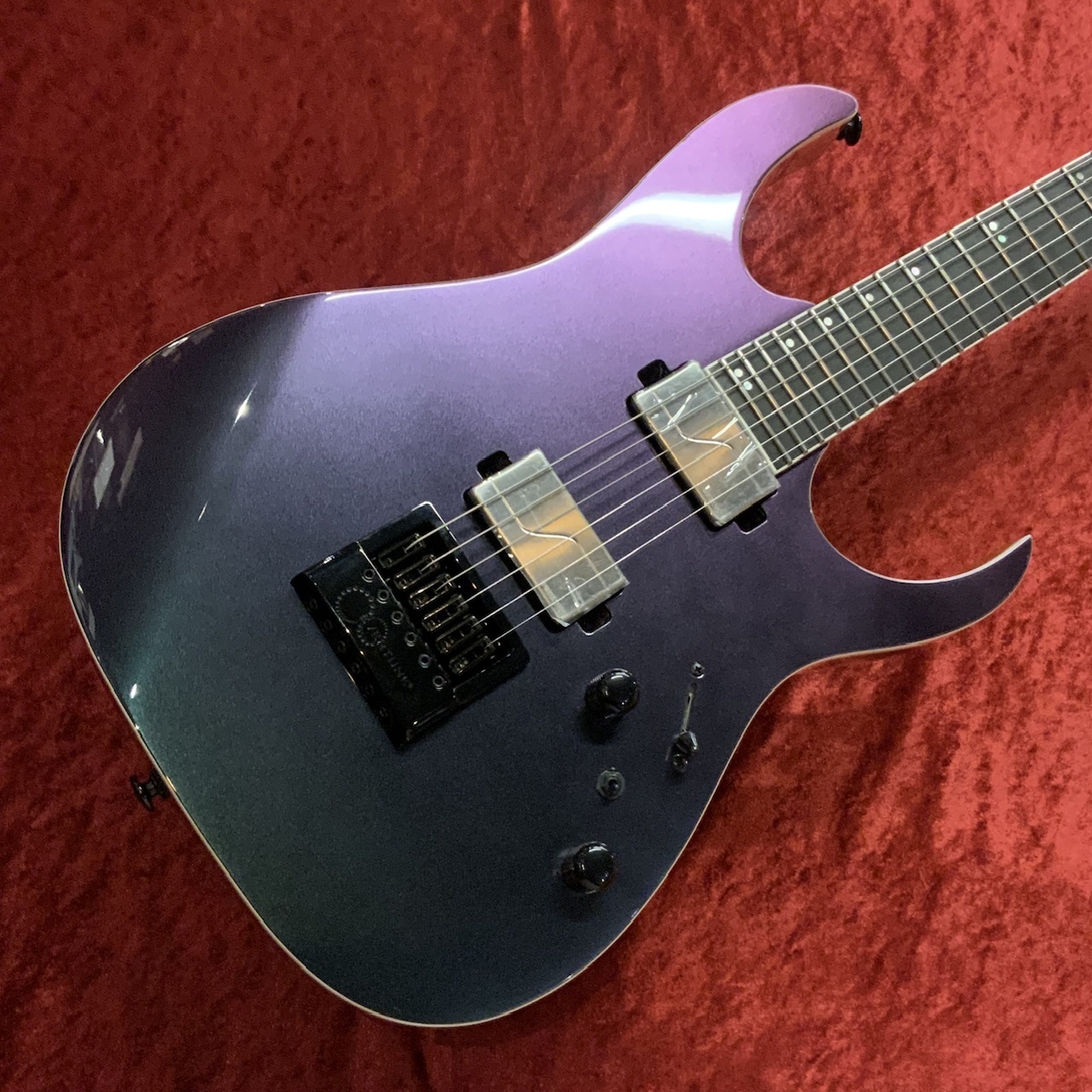 Ibanez prestige RG5121ET 【PRT (Polar Lights)】