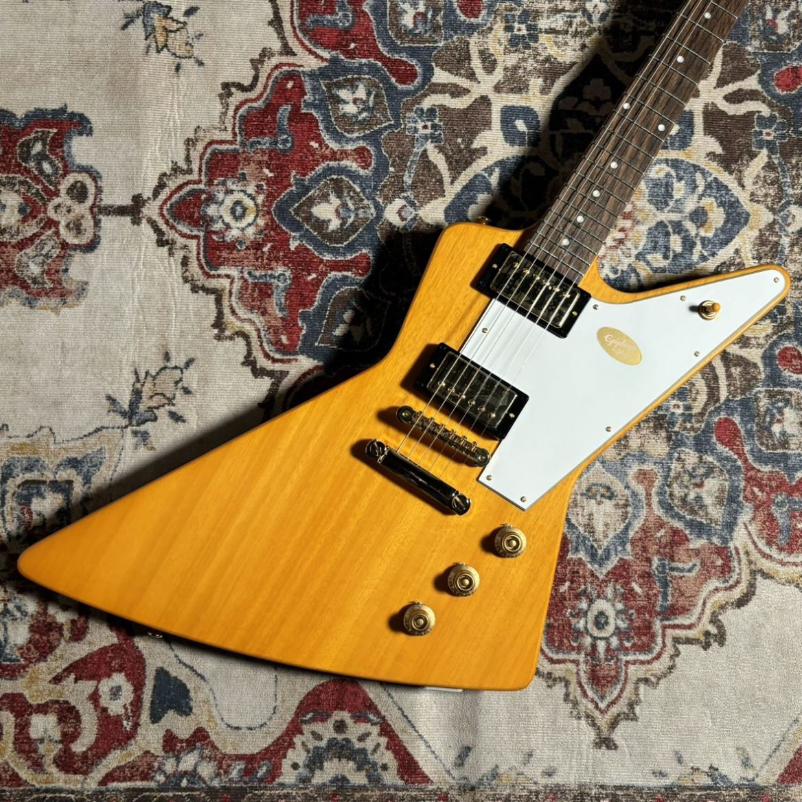 Epiphone Korina Explorer Aged Natural エレキギター（新品/送料無料