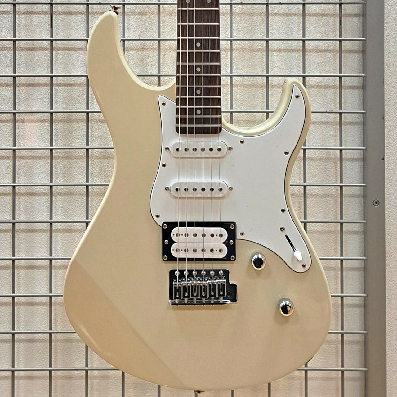 YAMAHA PACIFICA112V / ヴィンテージホワイト (VM)