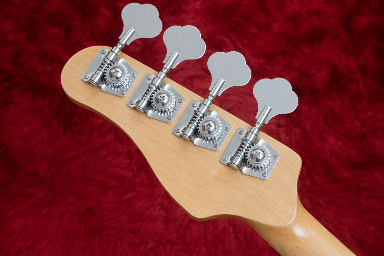 woofy basses ONE series Cavalier 4 White（新品/送料無料）【楽器
