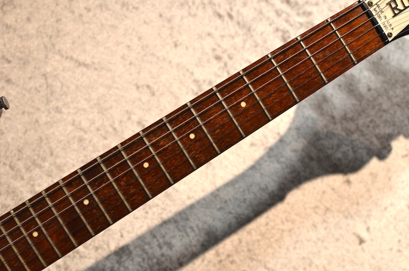 Rickenbacker 320 Jetglo 【軽量2.95kg】【1986年製中古】（中古