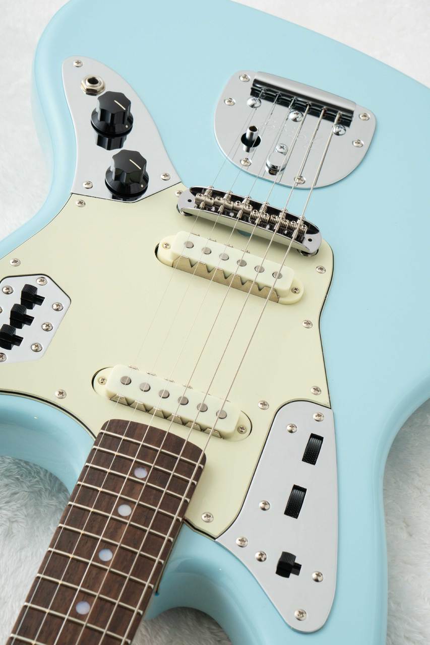 Fender FSR Made in Japan Traditional II 60s Jaguar Daphne Blue