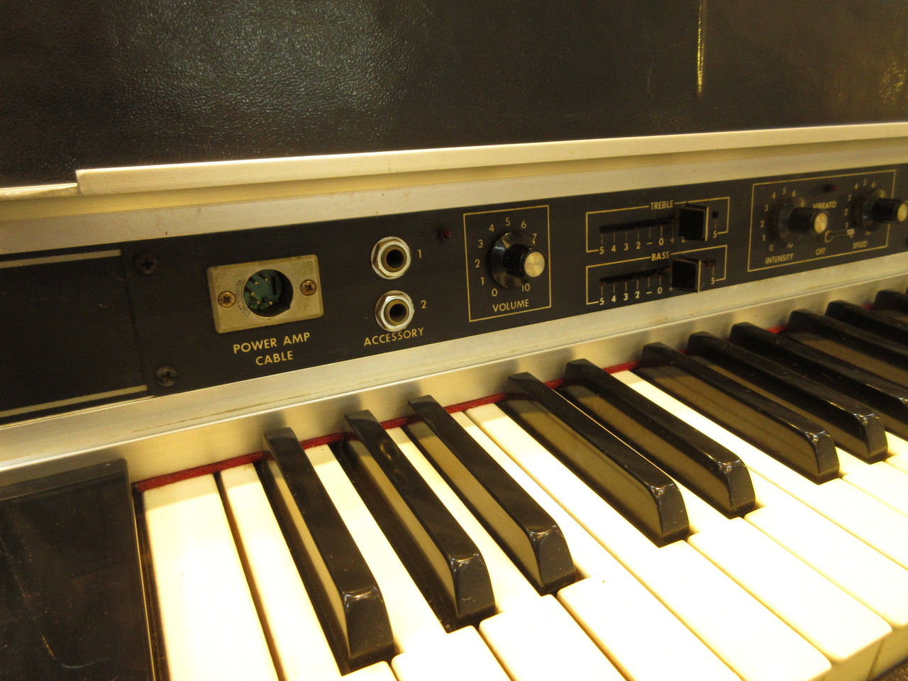 Rhodes Mark II Suitcase Piano Seventy Three（中古）【楽器検索デジマート】