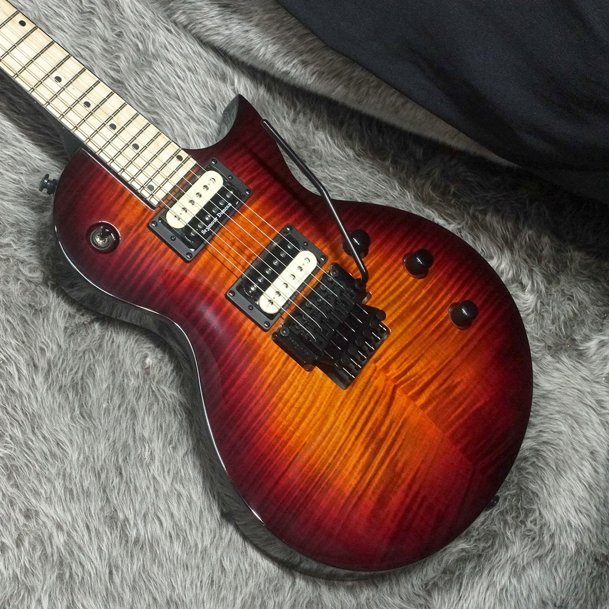 KRAMER Assault Plus Bengal Burst（新品/送料無料）【楽器検索デジマート】