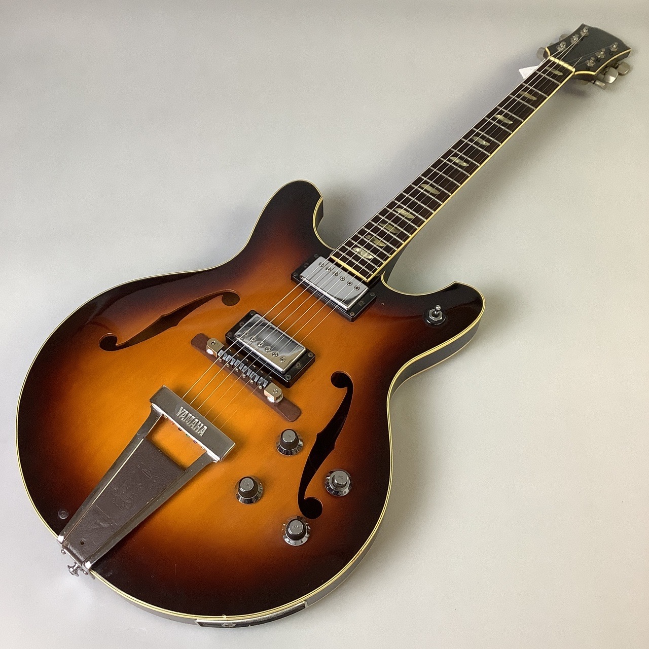 22,792円YAMAHA SA-60 ギター　セミアコースティックギター