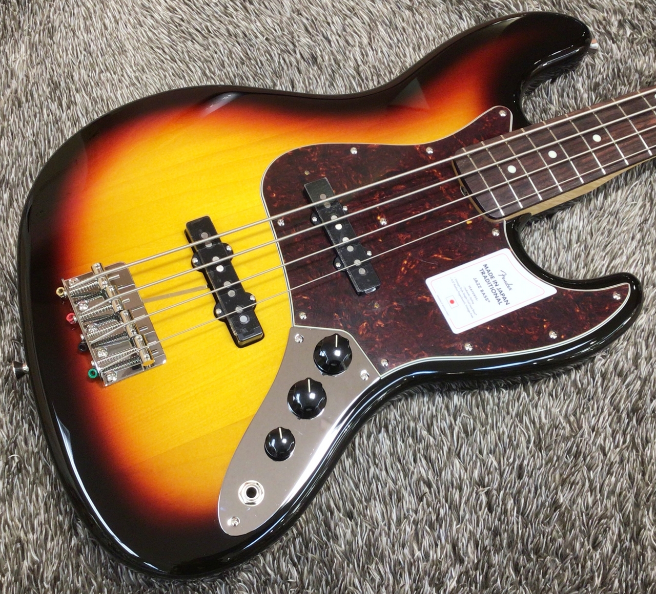 Fender Made in Japan Traditional 60s Jazz Bass, 3-Color Sunburst