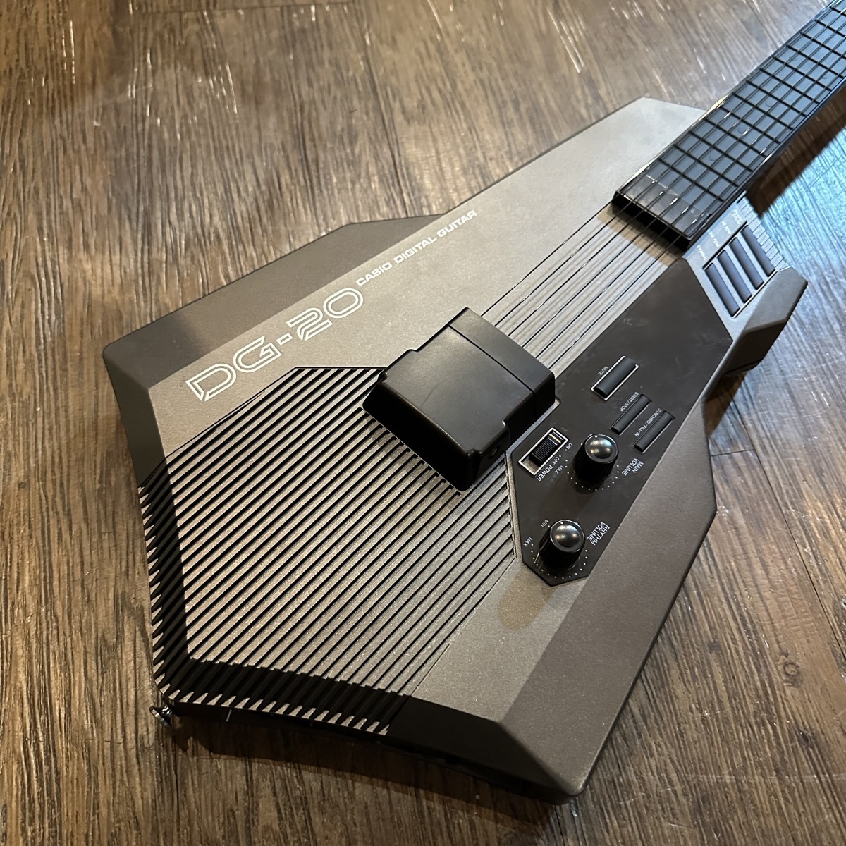 CASIO カシオ DG-20 電子ギター ジャンク品 CASIO カシオ DG-20 デジタルギター 動作未確認 ジャンク