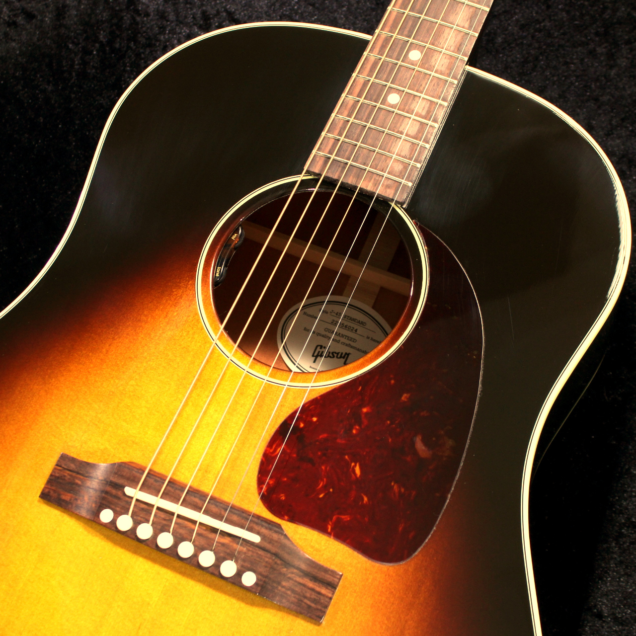 Gibson 【2026年製】【音色バランス◎】J-45 Standard with HiFi DNA