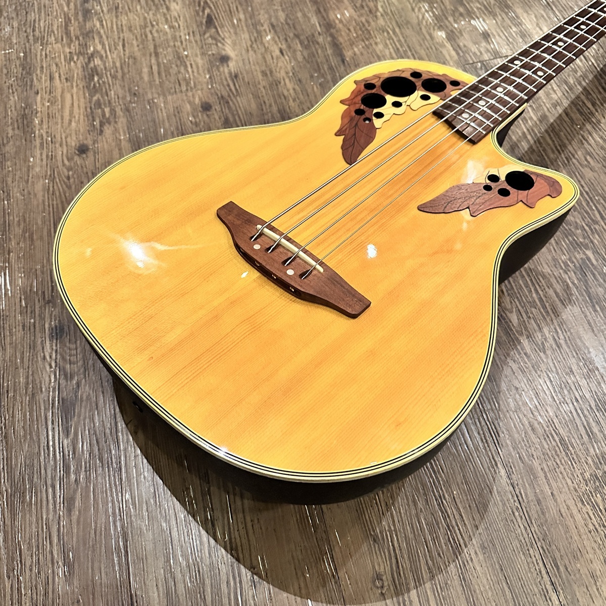 Ovation Celebrity Deluxe CC274 Electric Acoustic Bass（中古/送料