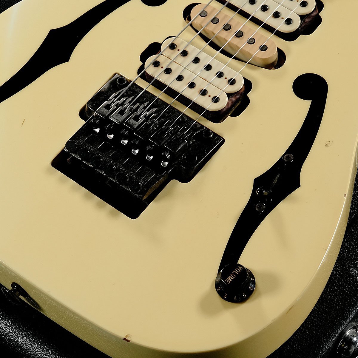 Paul Gilbert サイン入りエレキギター Paul Gilbert サイン入りエレキギター Paul Gilbert サイン入りエレキ