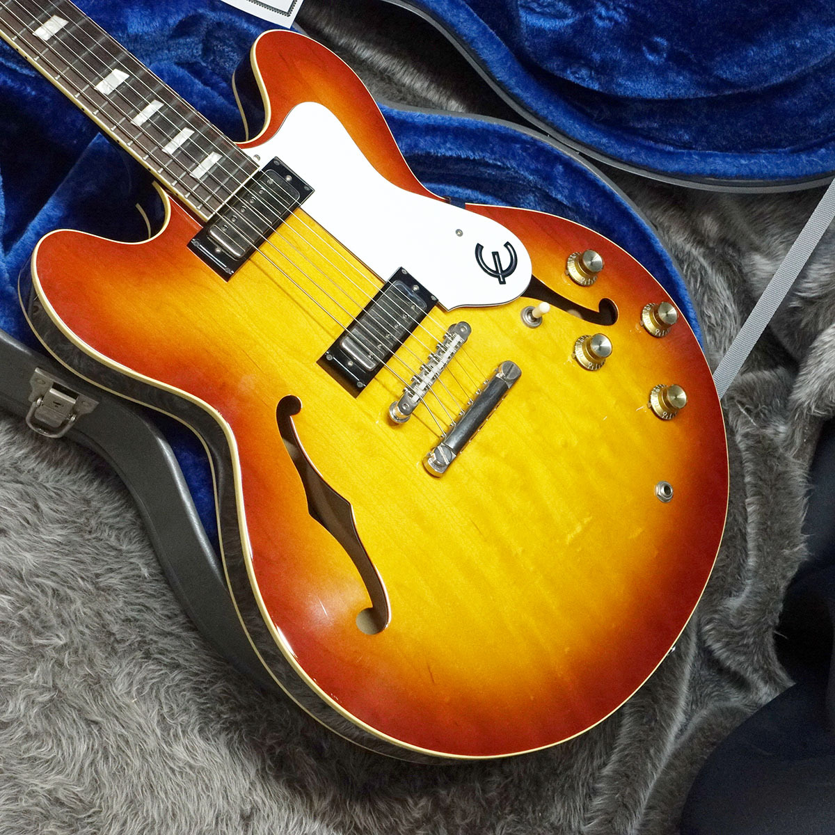 Epiphone Limited Edition Elitist 1966 Custom Riviera Honey Burst