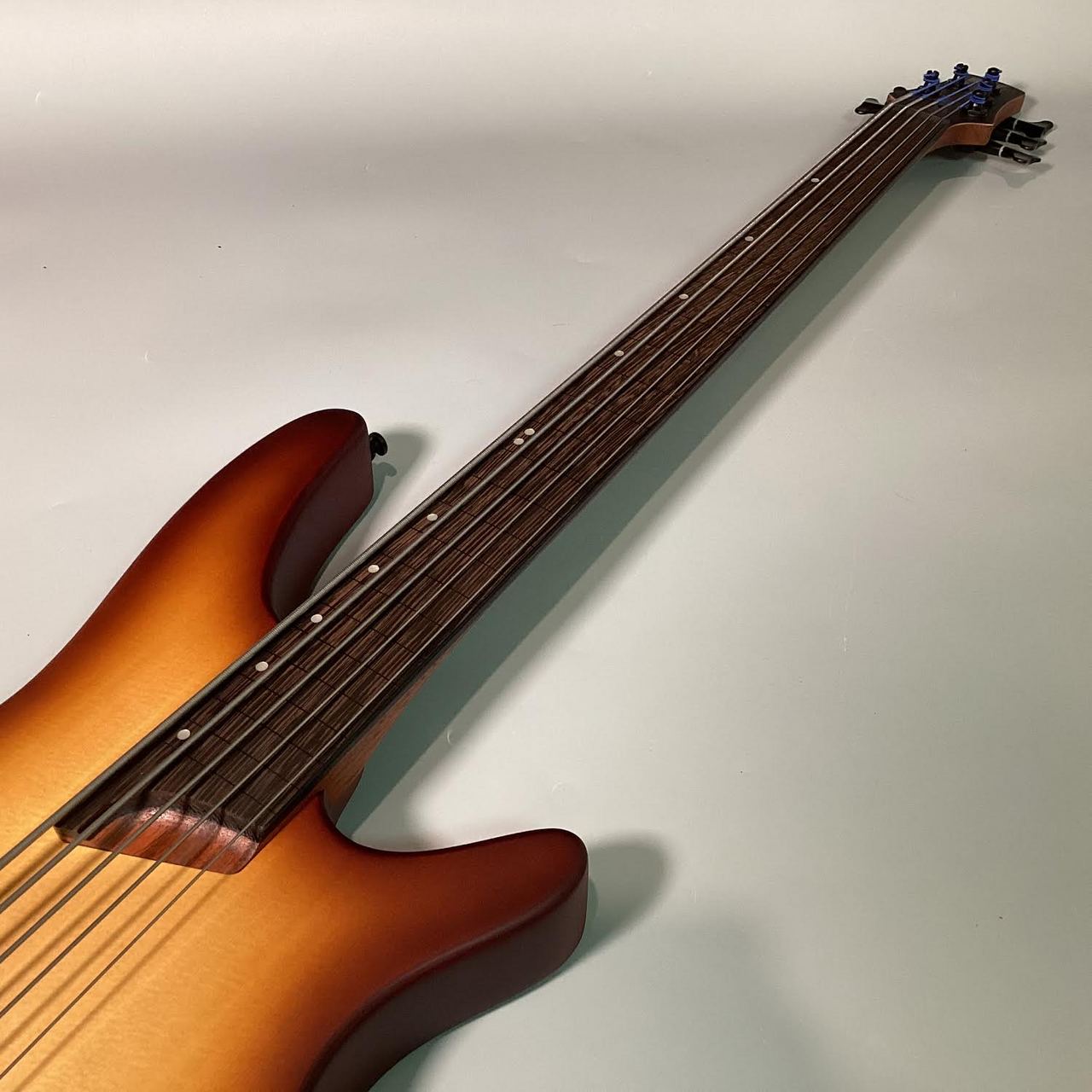 Ibanez 【新品特価】SRH500F NNF ベース セミホロウボディ