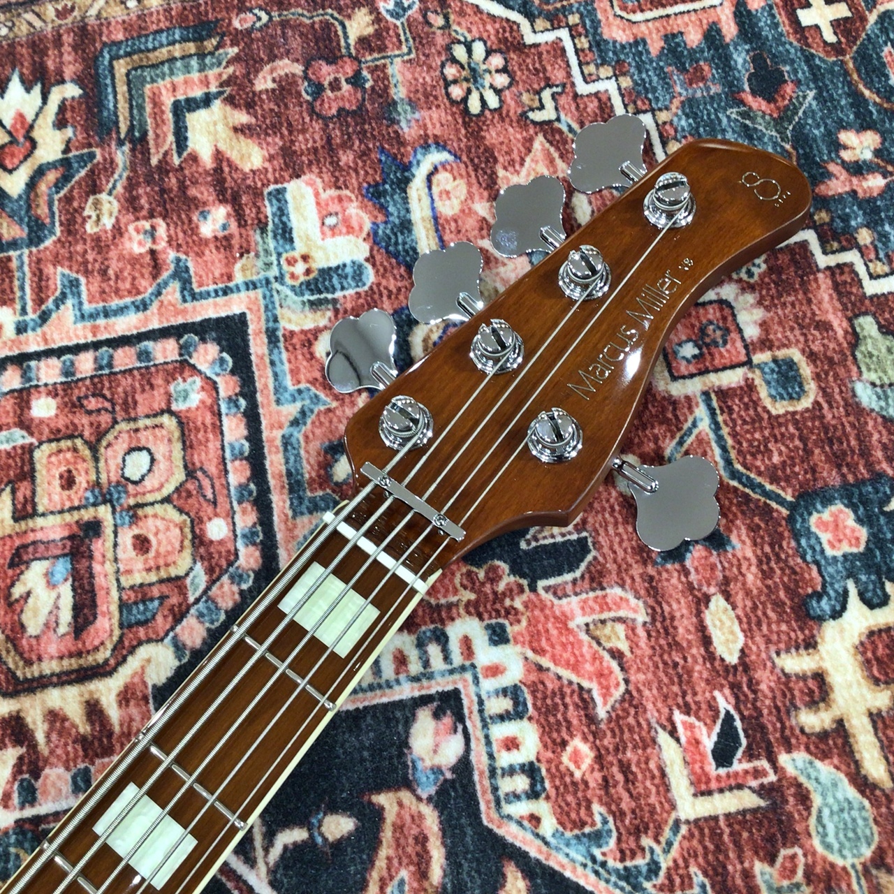 Sire Marcus Miller V8 5st / NT (Natural)【アクティブ5弦ベース