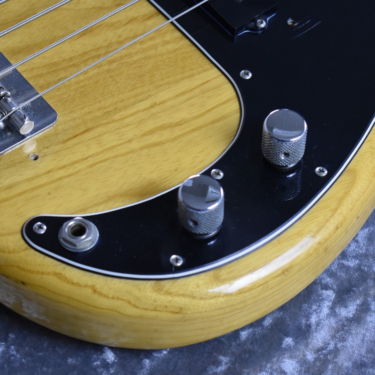 Fender 1972 Precision Bass Fretless - Natural -【約3.88kg