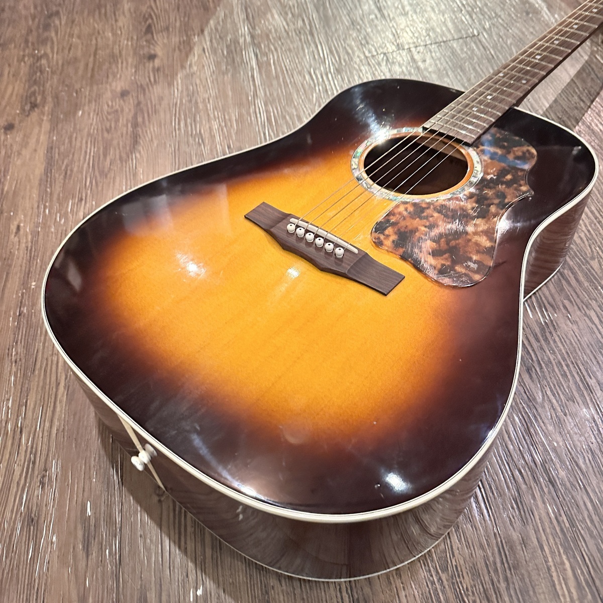 モーリスMG601トップ単板made.in.japanハードケース付き Morris MG-601 単板スプルース 2.25kg Acoustic Guitar（中古/送料無料