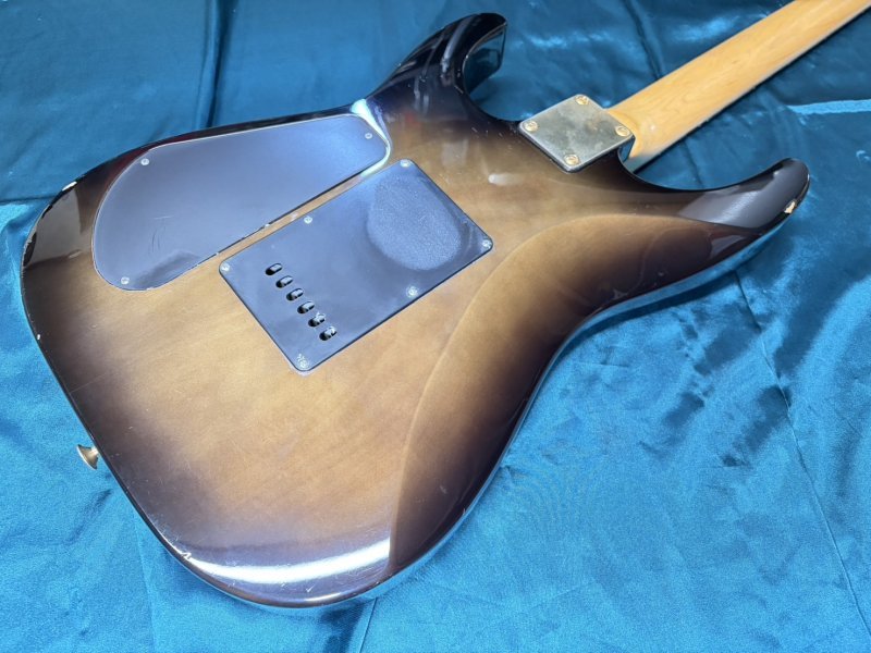 Charvel CDS 38（中古）【楽器検索デジマート】