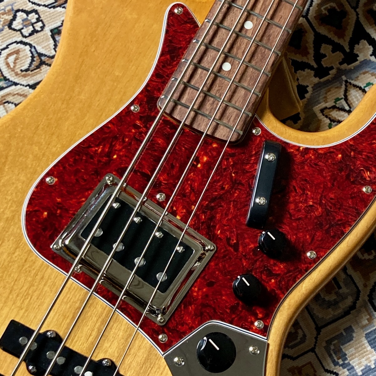 K.Nyui Custom Guitars Custom 
