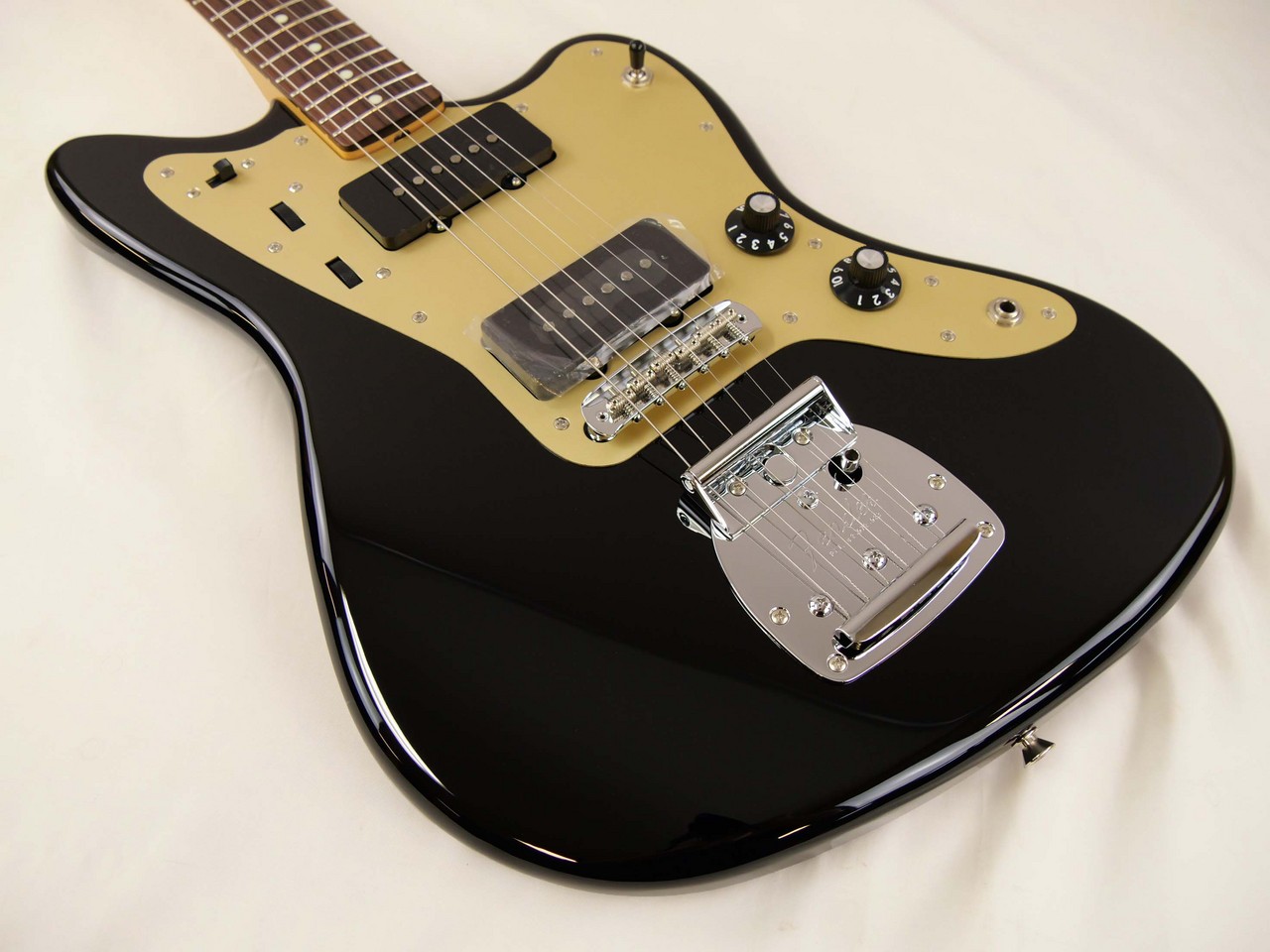 Fender INORAN Jazzmaster (Black)（新品/送料無料）【楽器検索