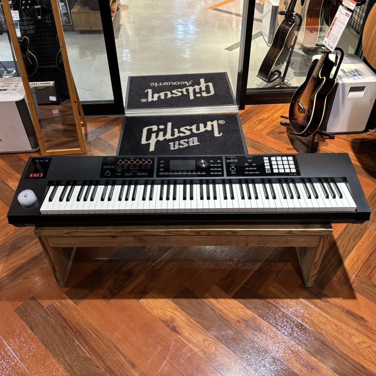 Roland FA-08