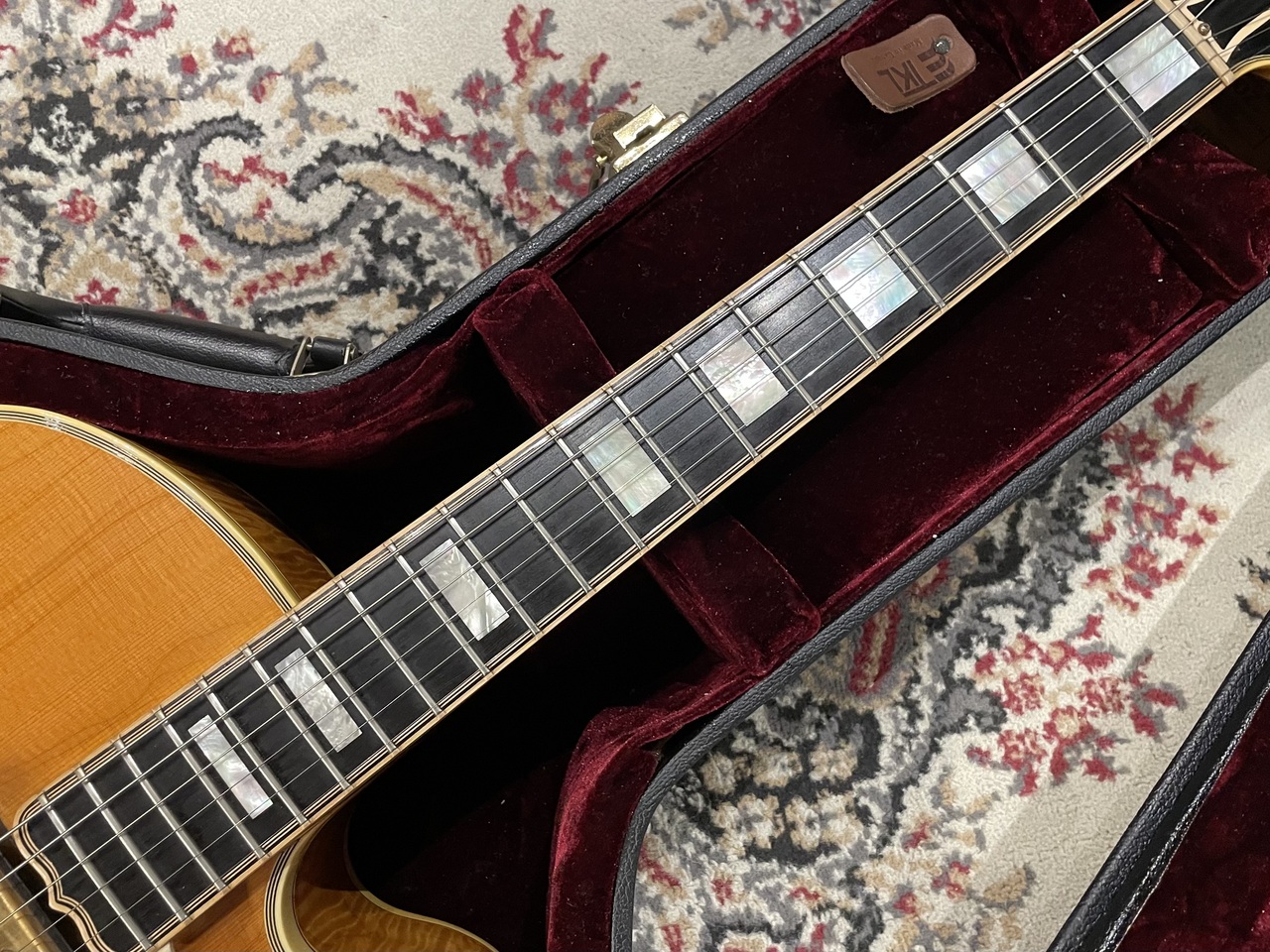 希少！ビョルン•ヴィンブラッド　1972年スタジオ作品　ヴィンテージフィギュリン Gibson L-5 CES Natural Signed by James W Hutchins 2002年製