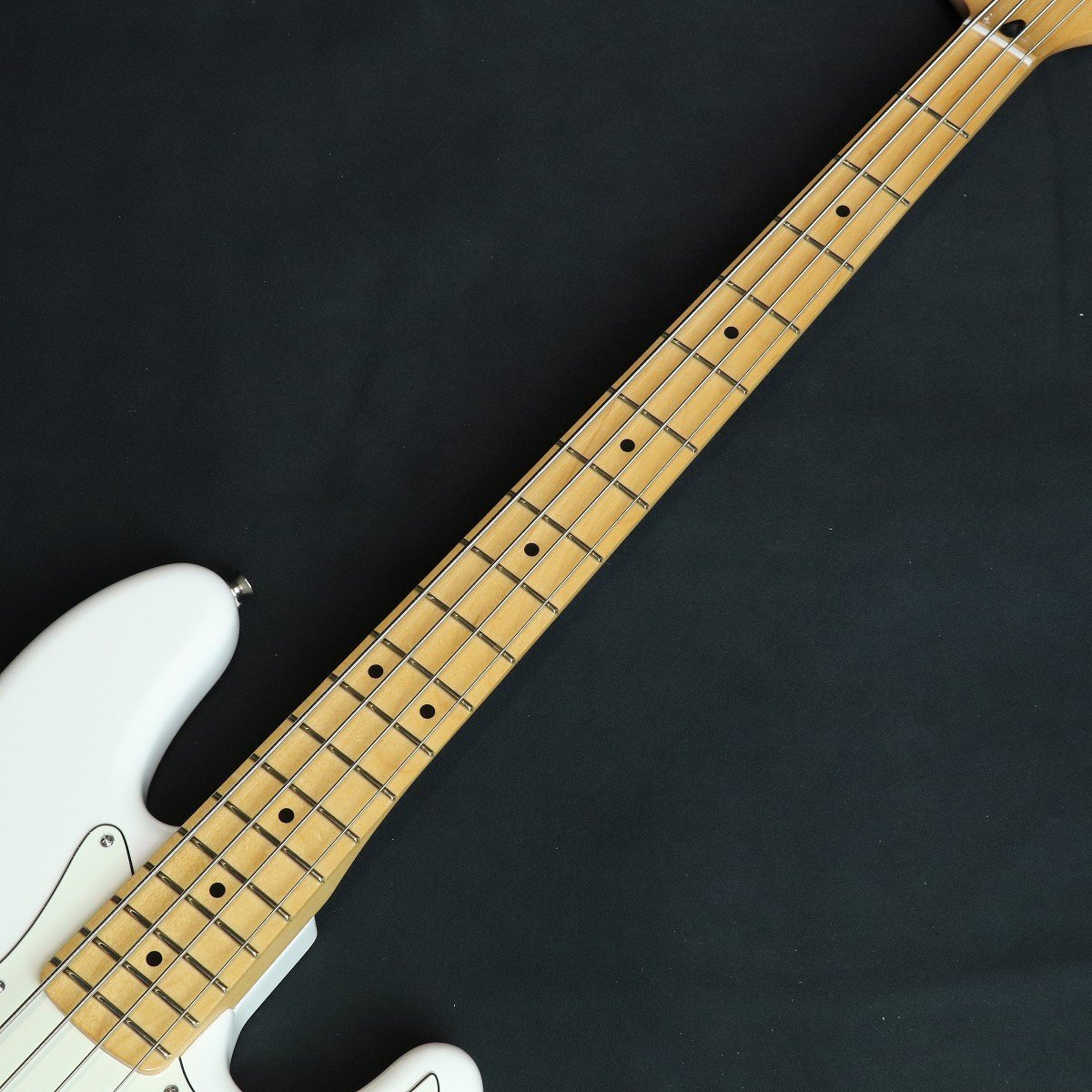 Fender Player Series Jazz Bass Maple Fingerboard Polar White