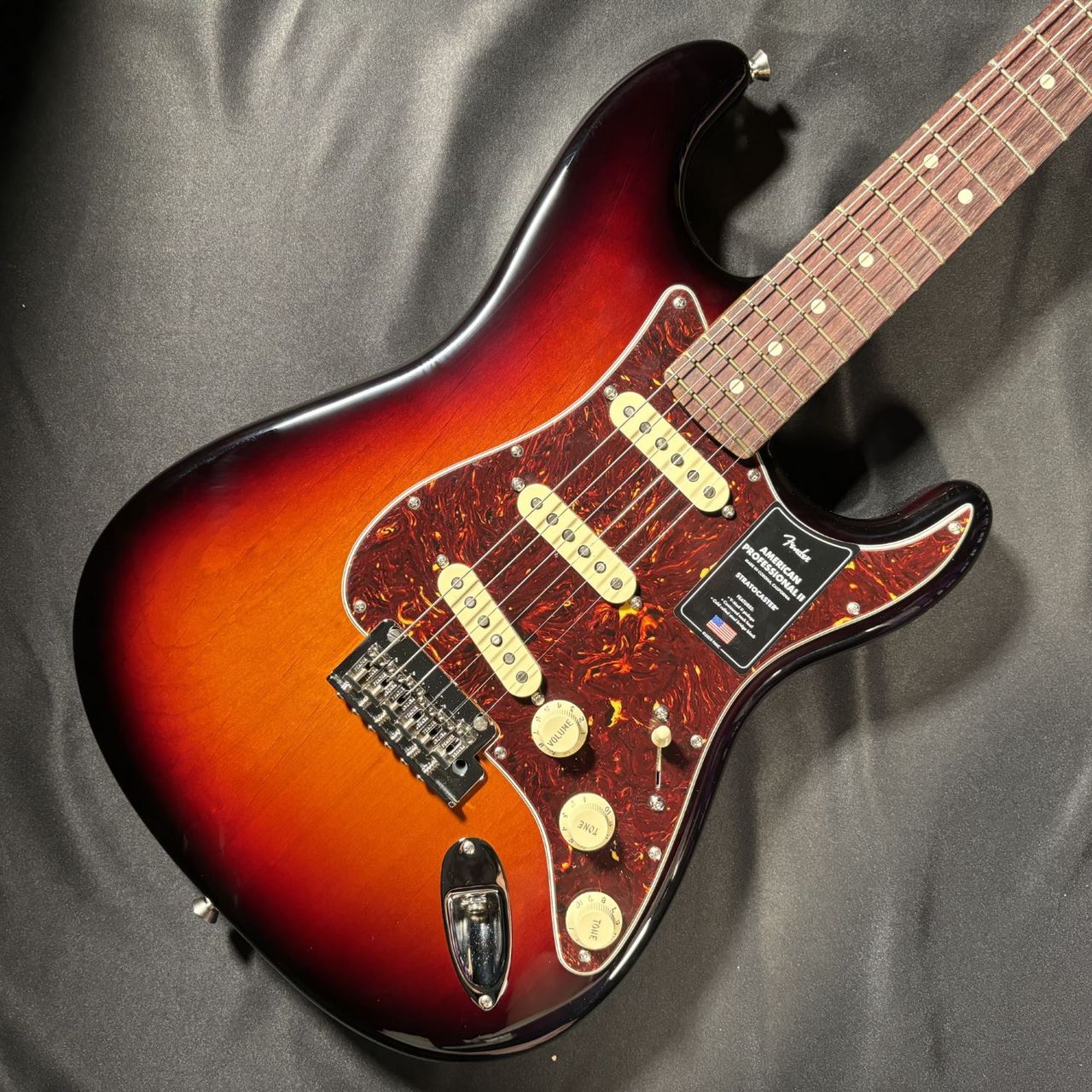 Fender American Professional II Stratocaster 3-Color Sunburst