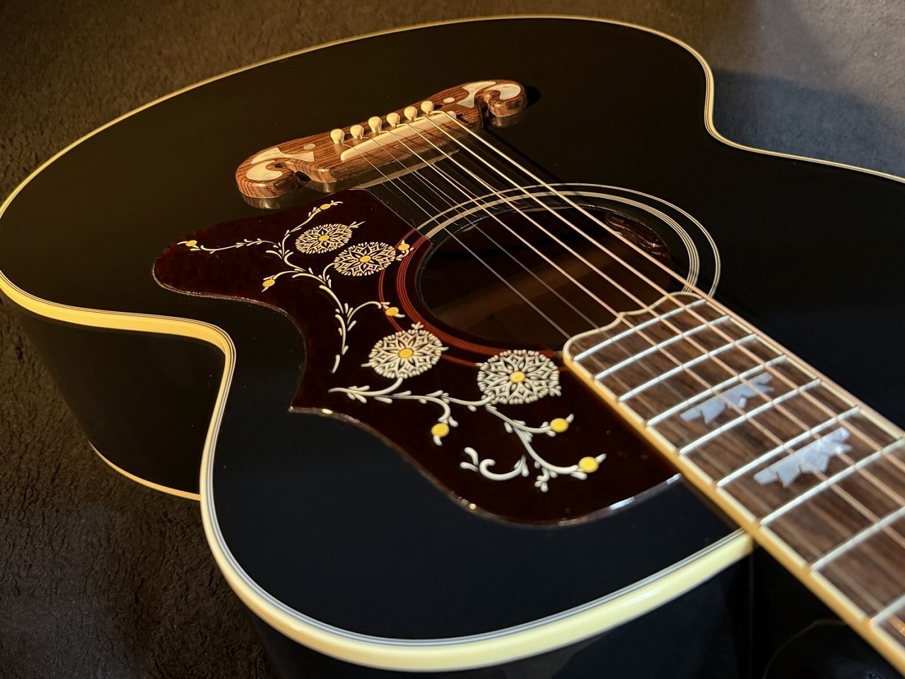 Gibson 【Outlet】Elvis SJ-200（新品特価）【楽器検索デジマート】