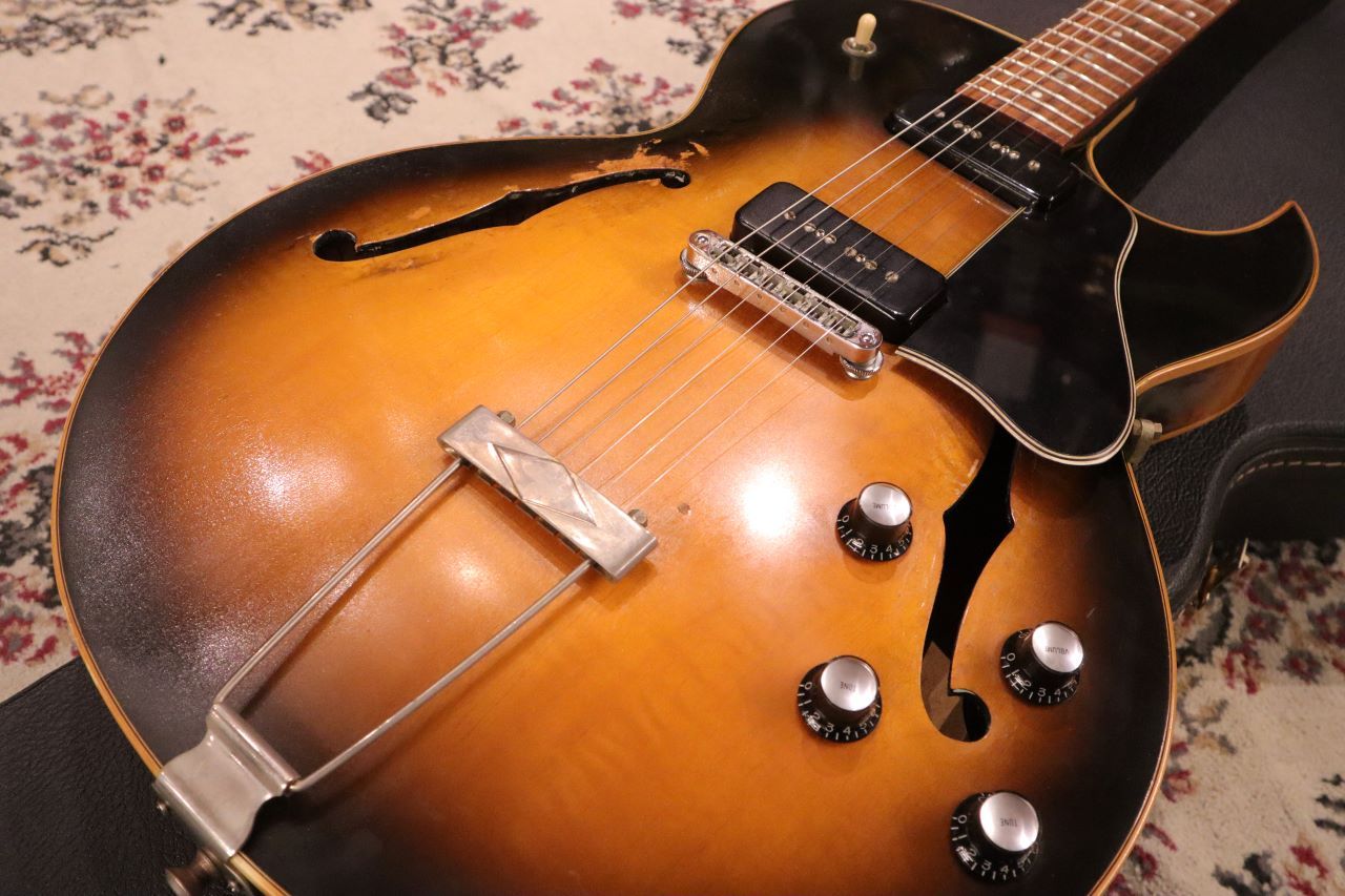 Gibson ES-135 ~Vintage Sunburst~ with Vintage Hard Case (1993年製