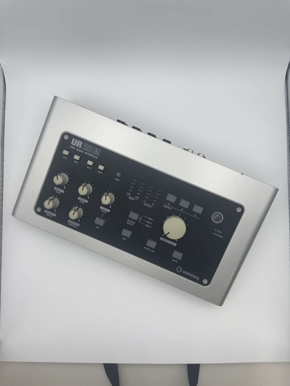 Steinberg UR28M オーディオインターフェイス（新品特価）【楽器検索