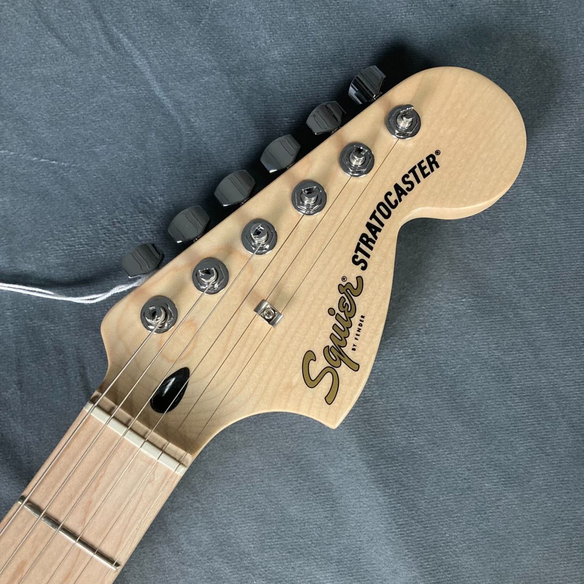 Squier by Fender Affinity Series Stratocaster Maple Fingerboard ...