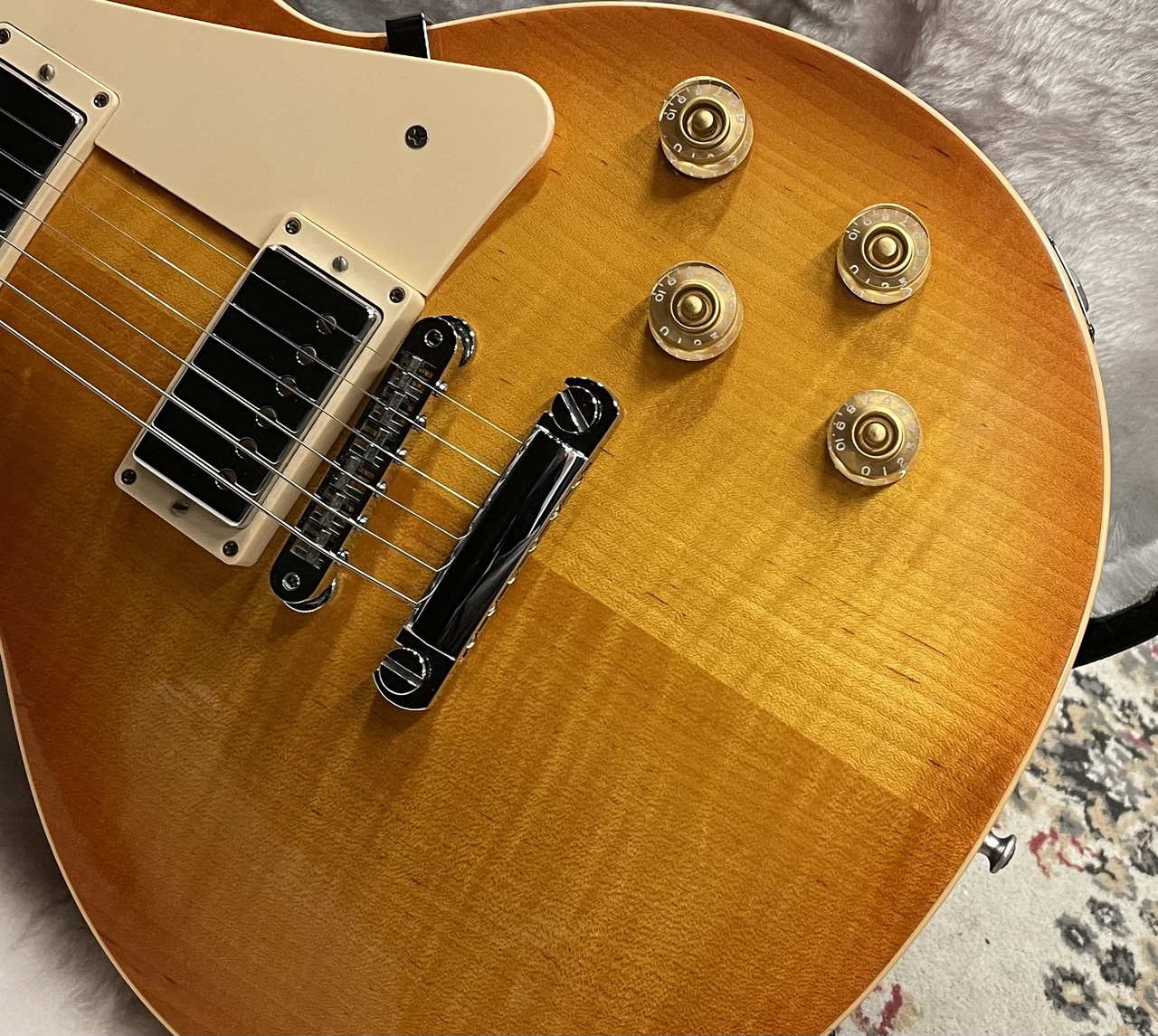 Gibson 【良サウンド!】Les Paul Traditional Plus Top Light Burst