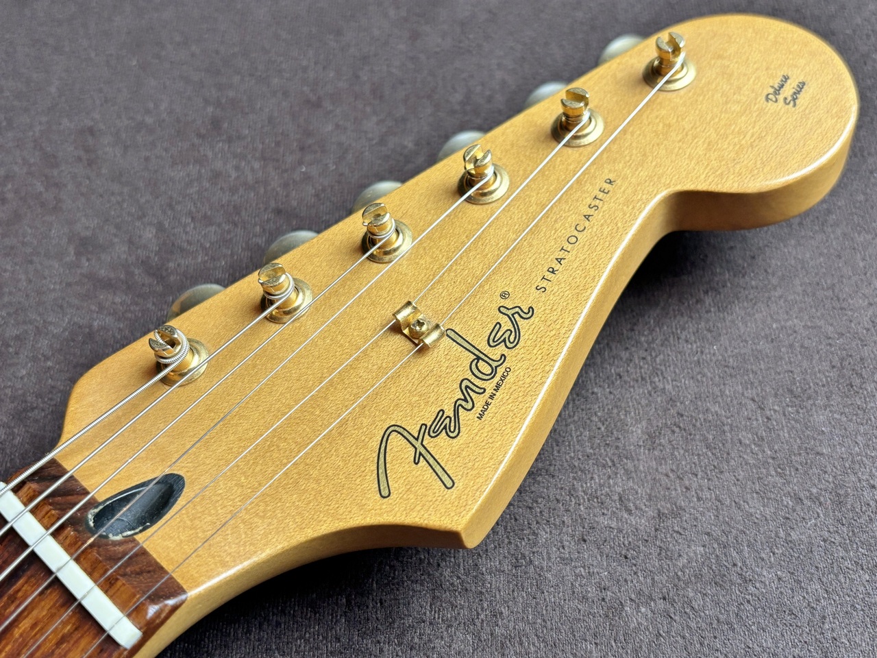 Fender Deluxe Players Stratocaster（中古）【楽器検索デジマート】
