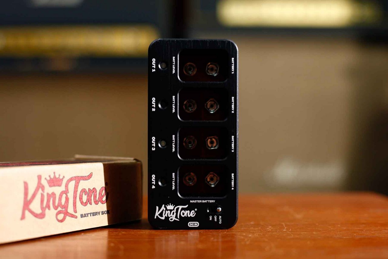 KING TONE GUITAR Battery Box 4X with Switch 【USED】（中古