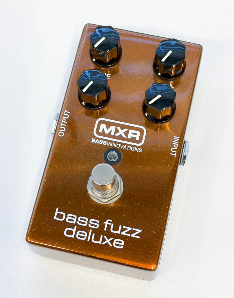 MXR M84 bass fuzz deluxe（中古/送料無料）【楽器検索デジマート】