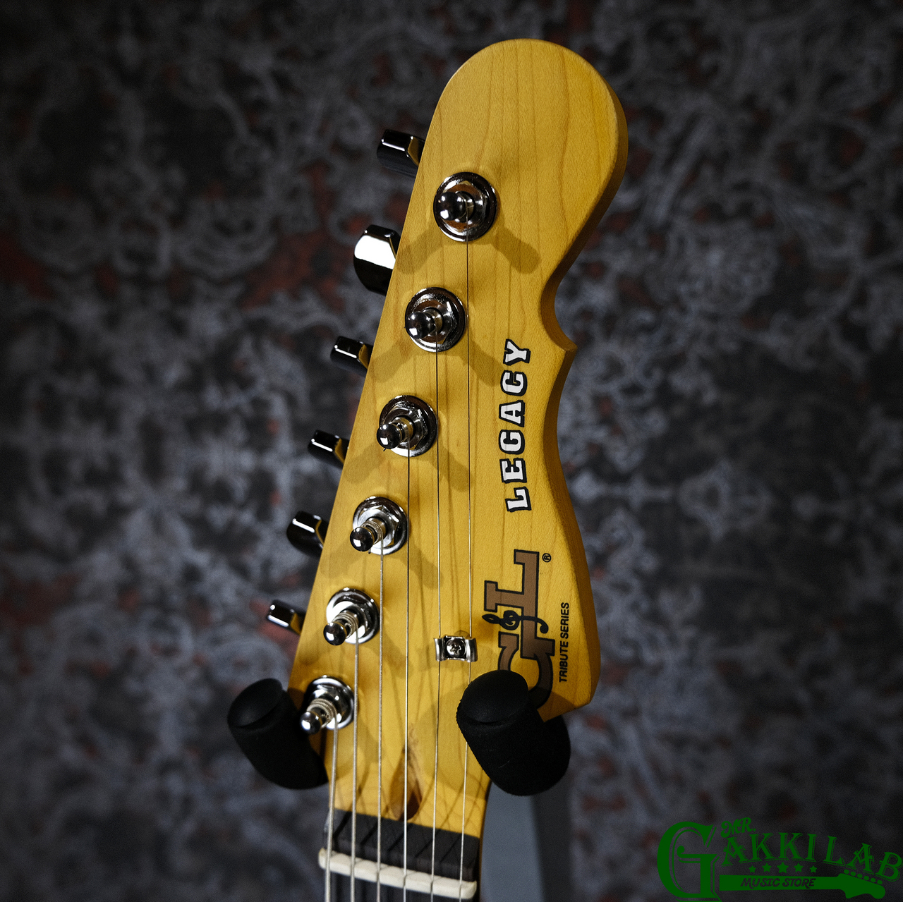 G&L Tribute Series LEGACY HB 3Tone Sunburst / Rosewood【現物