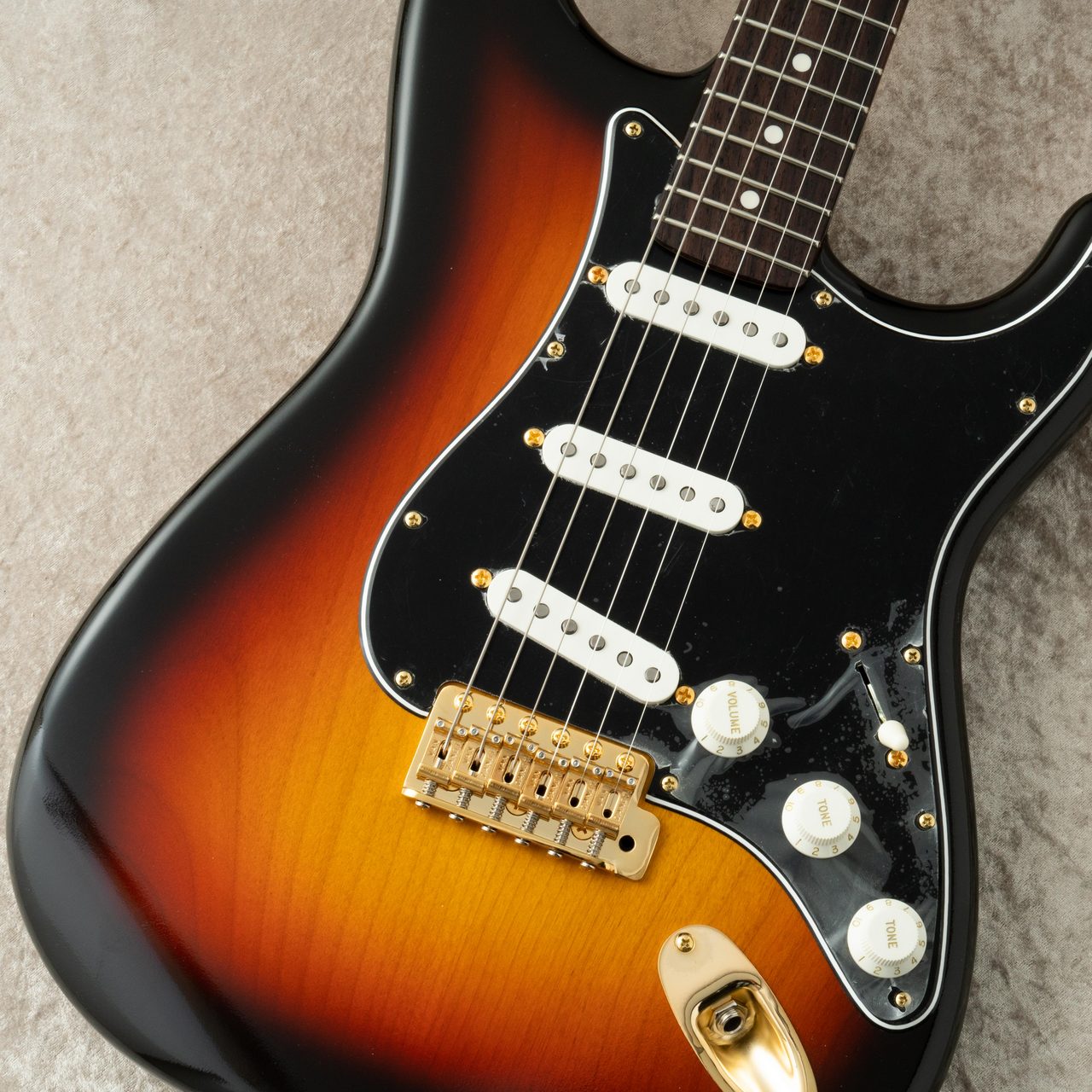 Vanzandt STV-R2 w/Gold Parts -3 Tone Sunburst-（新品/送料無料）【楽器検索デジマート】