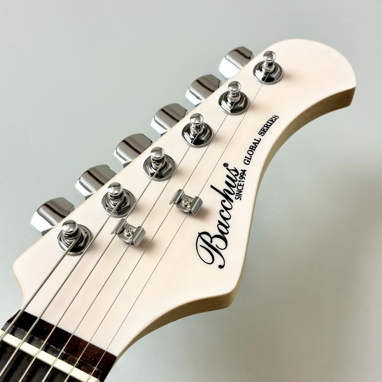 Bacchus GS-HOLLOW - See-thorugh Snow White -【3.34kg】（新品