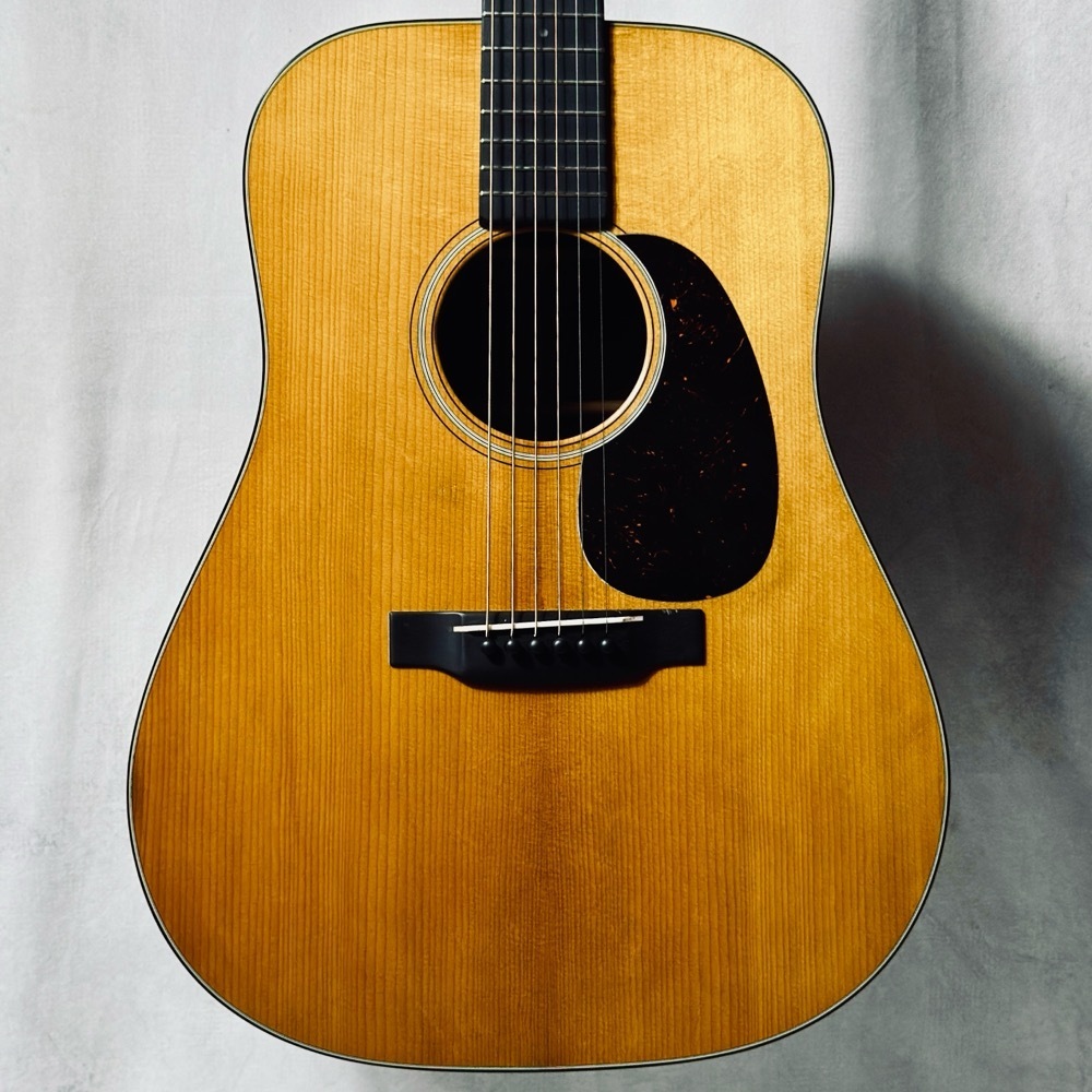 マーチンD-１８の出品です。 Martin D-18 1978年製 – Sincere Guitars