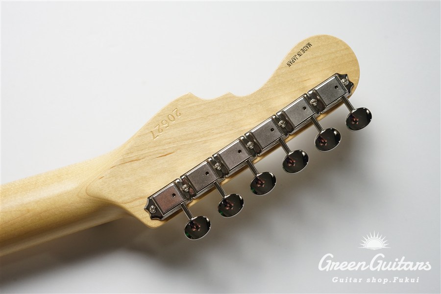 OKAMOTO YUSEI ギターピック ホワイト　ammo momose MC1-STD/M - Olympic White / Gold Acryl Pick Guard（新品