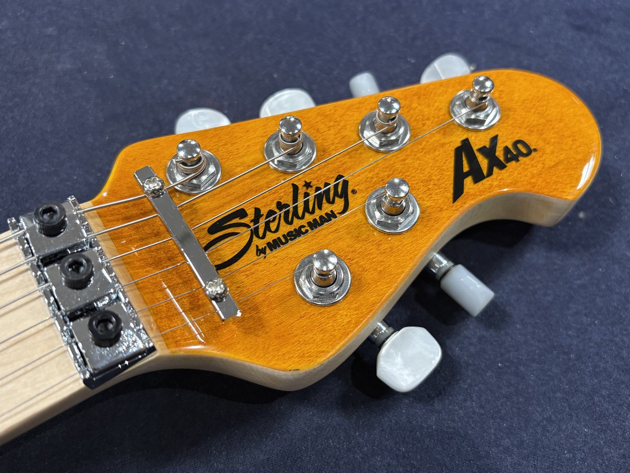 Sterling by MusicMan AX40-TGO/M【中古品】 Music Man Sterling by MUSICMAN AXIS AX40-TGO-M (Trans Gold