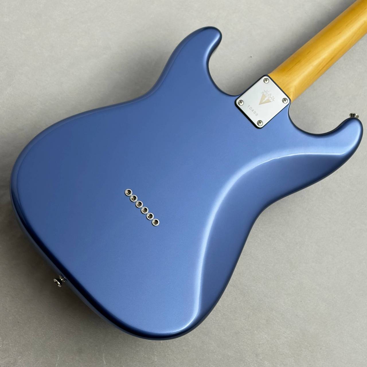 Vanzandt STV-R2HD / Lake Placid Blue #10498 ≒3.41kg【ハードテイル