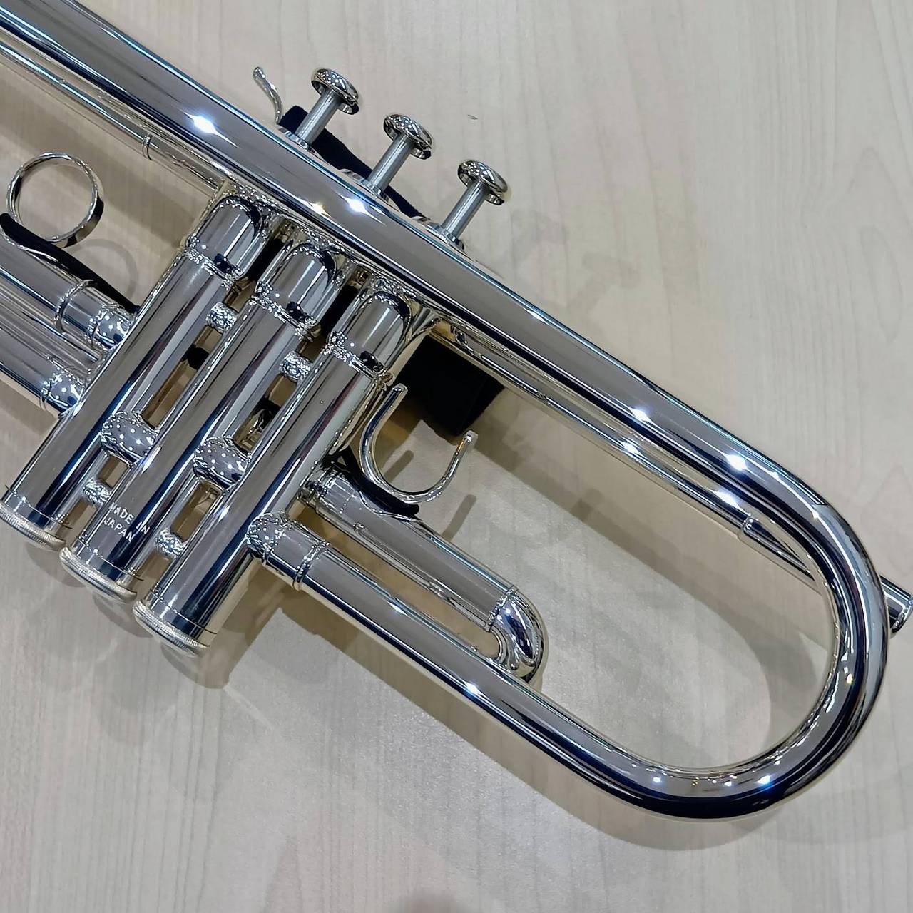 YAMAHA YTR-850S 【大西敏幸氏選定モデル】 銀メッキ仕上げ B