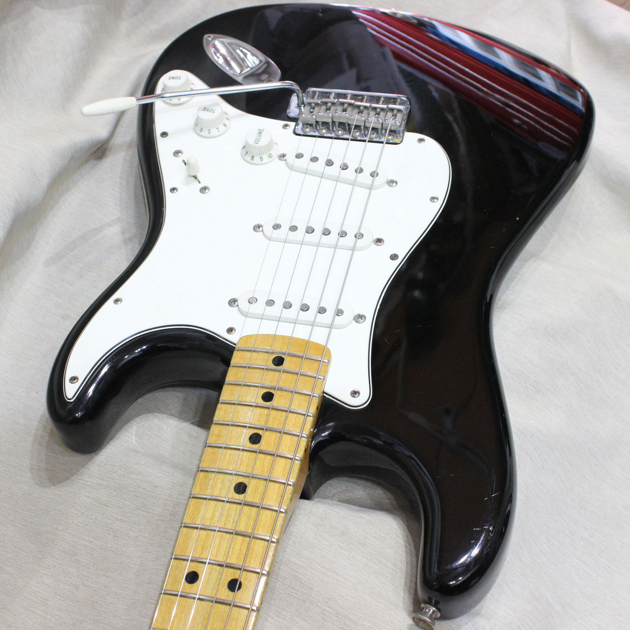 Fender Custom Shop Stratocaster Black アビゲイル・イバラPU