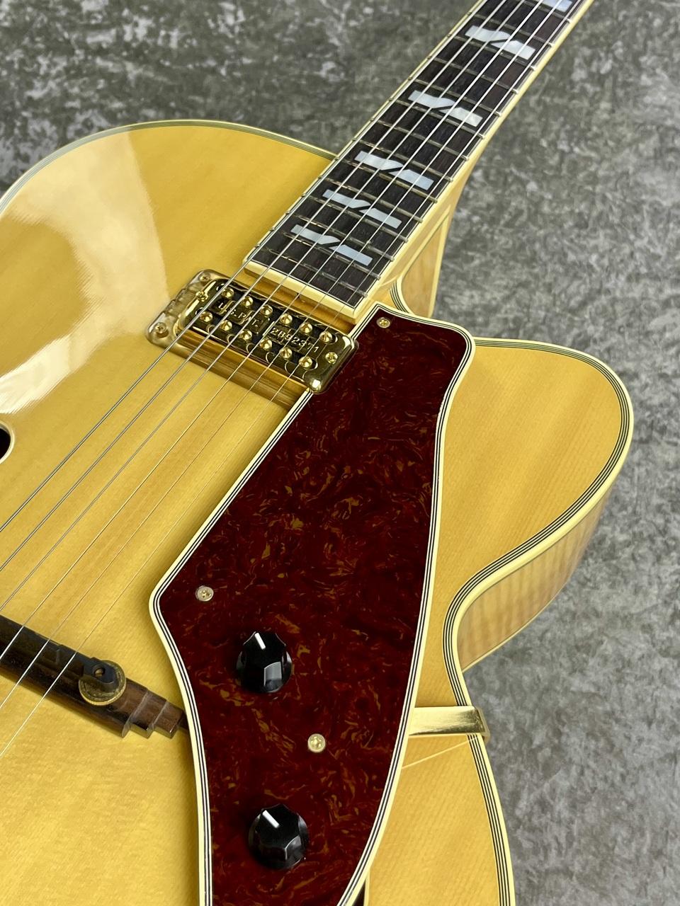 Gretsch 【秋の中古楽器セール】6040 MC-SS Synchromatic ～Natural